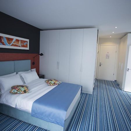 Aparthotel Tangerine 바투미 외부 사진
