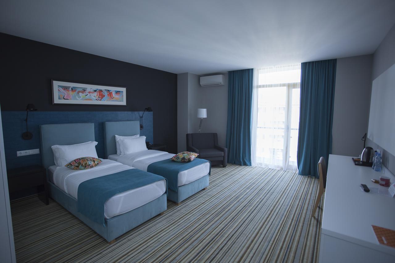 Aparthotel Tangerine 바투미 외부 사진