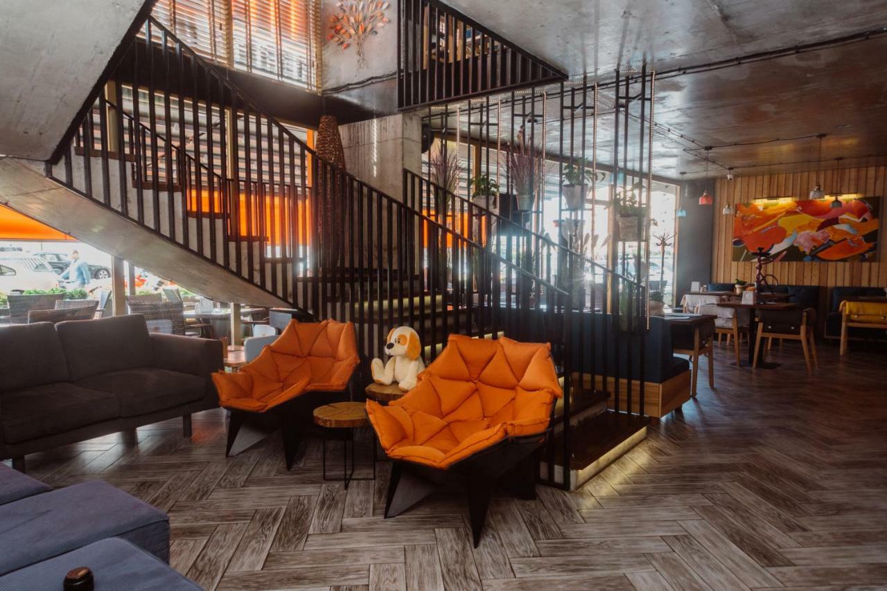 Aparthotel Tangerine 바투미 외부 사진